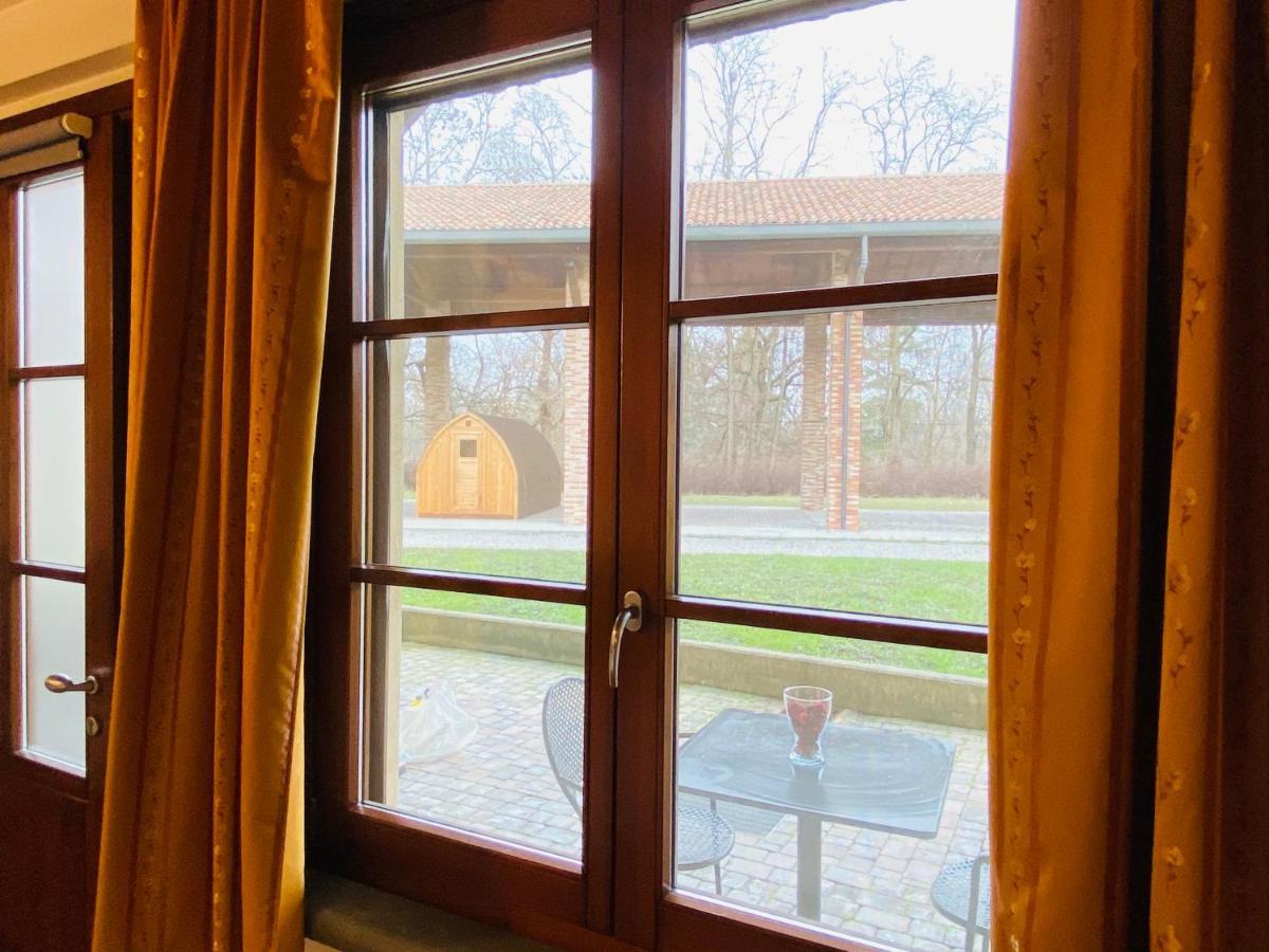 Country Hotel Castelbarco Vaprio d'Adda Екстер'єр фото
