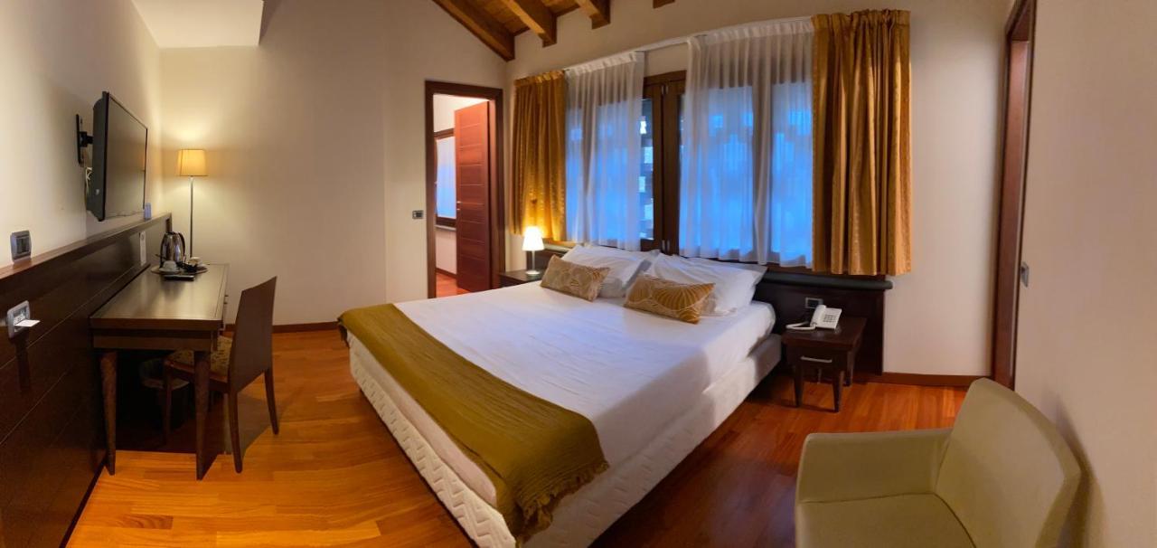 Country Hotel Castelbarco Vaprio d'Adda Екстер'єр фото